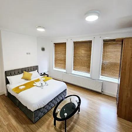 The Private Rooms In Paddington London Exterior photo